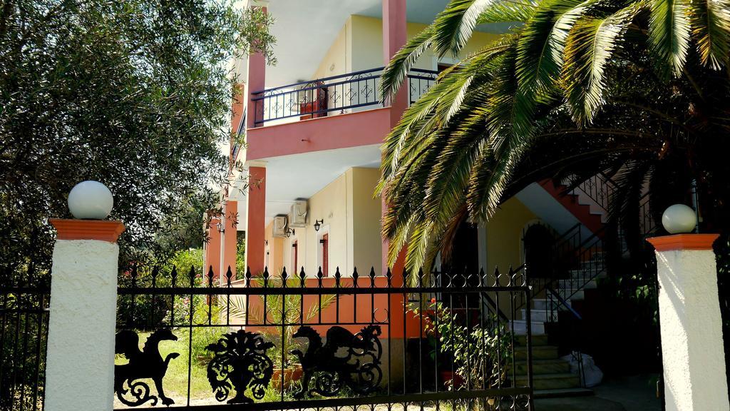 Villa Helena Kávos Стая снимка